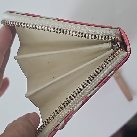 Kate Spade Women's Zipper Wallet  Pink and Cream  Size 7.5" Wide 4" length - Picture 14 of 16